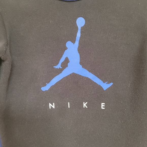Nike Jordan Black and Blue Sweatshirt - Picture 2 of 5
